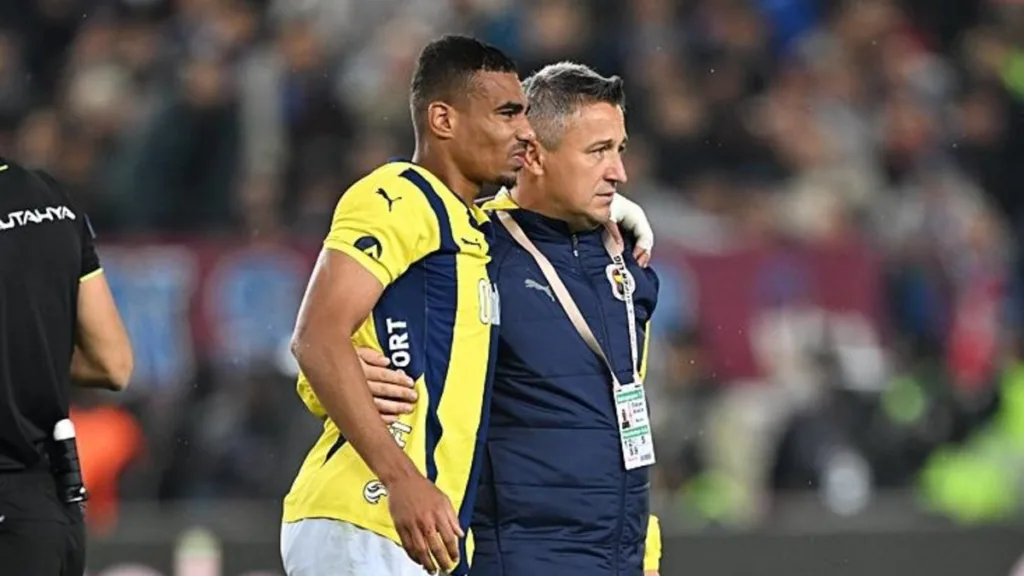 Alexander Djiku Gana Milli Takımı kadrosundan çıkarıldı!- Fenerbahçe