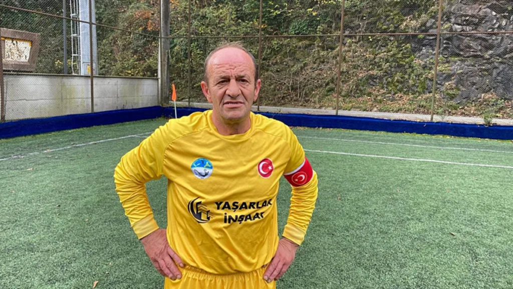 Antrenmanda kalp krizi geçiren veteran futbolcu hayatını kaybetti- Futbol