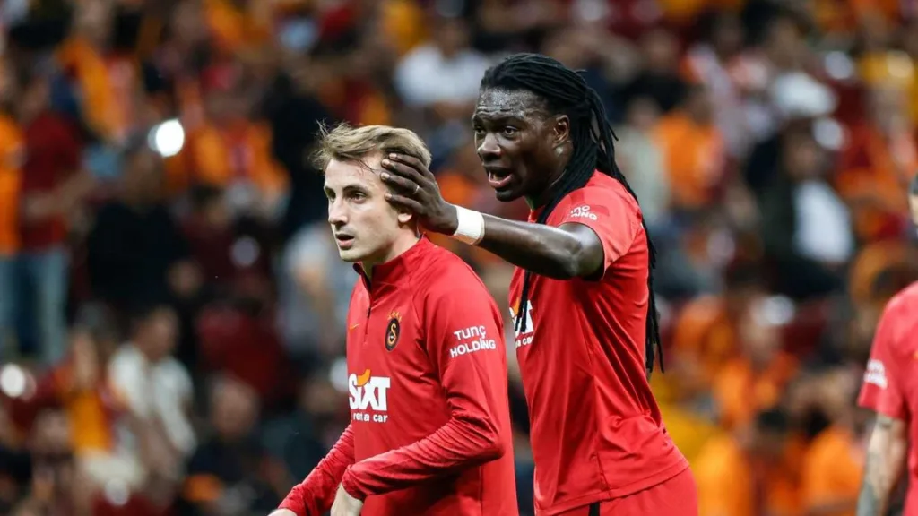 Bafetimbi Gomis Futbolu Bıraktı: Kerem Aktürkoğlu'ndan Veda Mesajı- Futbol