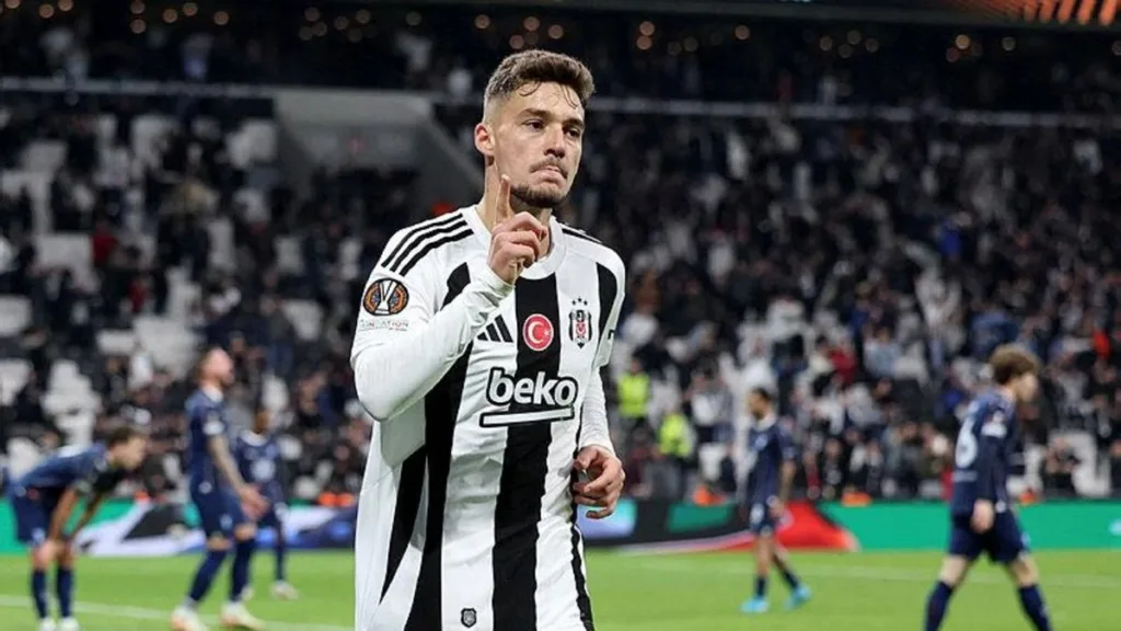 Beşiktaş'ta Ernest Muçi: Çok mutluyum!- Beşiktaş