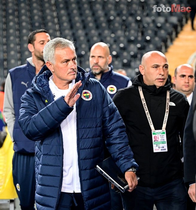 FENERBAHÇE HABERİ - İngiliz efsane açıkladı! İşte Mourinho'nun gidebileceği 2 takım- Futbol