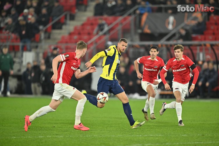 FENERBAHÇE HABERİ: Mourinho'dan futbolculara şok sözler! Soyunma odasına indi ve...- Futbol