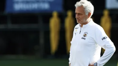 FENERBAHÇE HABERİ: Mourinho'dan futbolculara şok sözler! Soyunma odasına indi ve...- Futbol