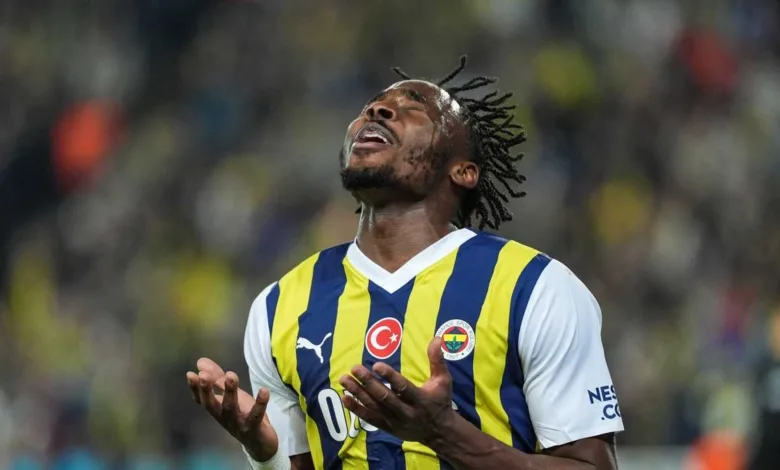 FENERBAHÇE HABERLERİ | Osayi'nin 'Aşk mı, iş mi?' ikilemi!- Futbol