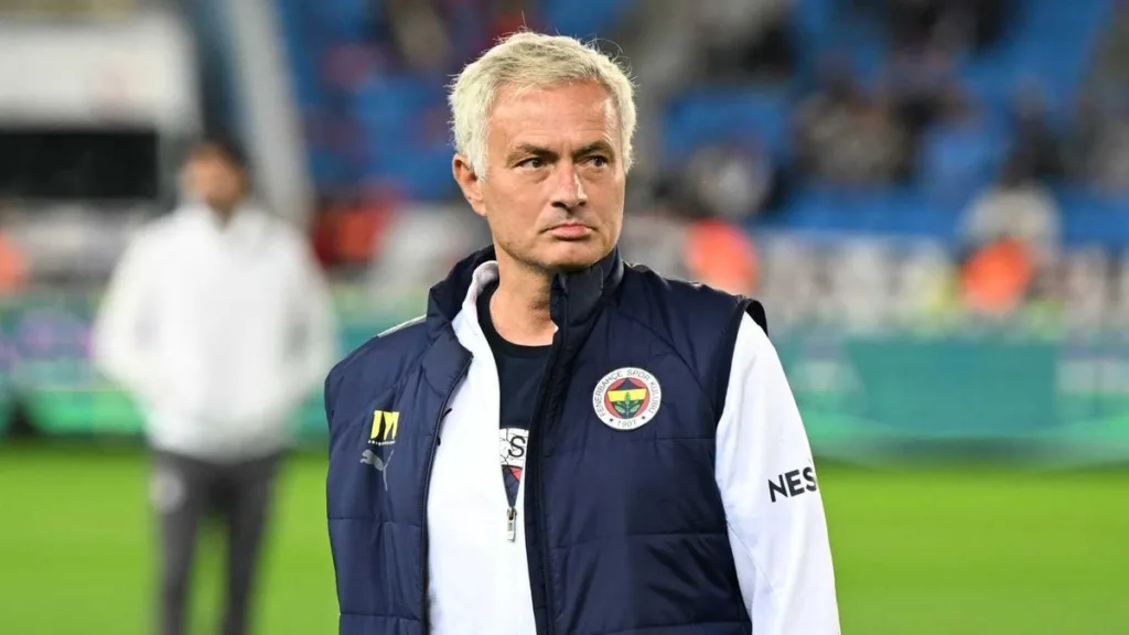 Fenerbahçe, Zenit'i 2-1 Mağlup Etti: Mourinho'nun Açıklamaları- Fenerbahçe