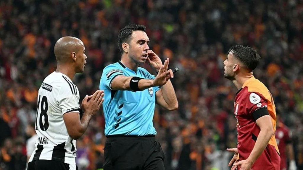 Galatasaray - Beşiktaş maçının hakemi Arda Kardeşler 'ölüm tehditi' sonrasında savcılığa gitti!- Ligler