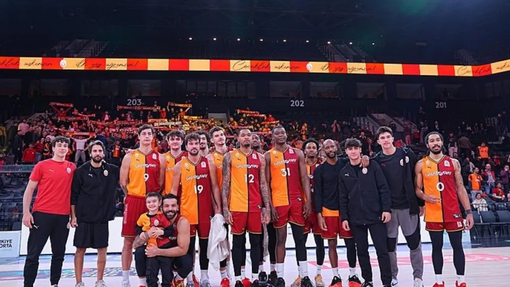 Galatasaray, Mersinspor'u 101-82 Yenerek Önemli Bir Galibiyet Aldı- Basketbol