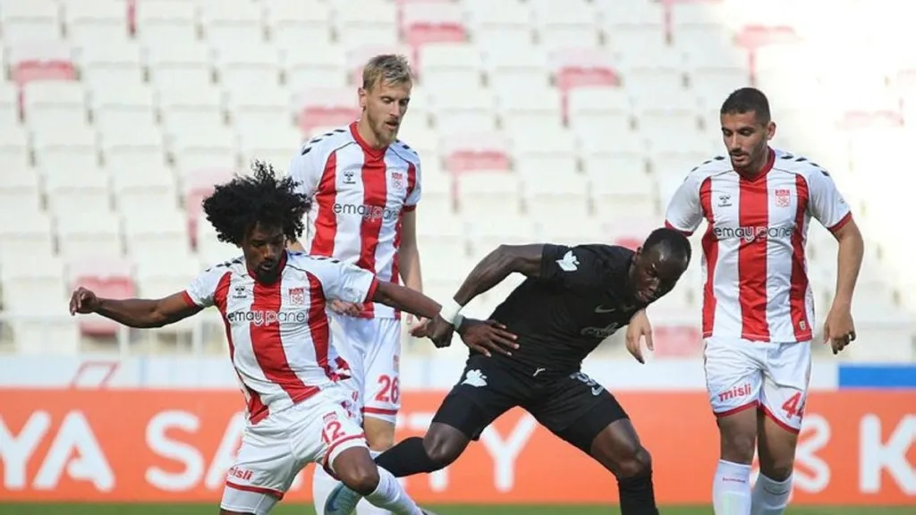 Sivasspor 2-1 Çaykur Rizespor (MAÇ SONUCU - ÖZET) Yiğido 2. yarıda geri döndü!- Ligler