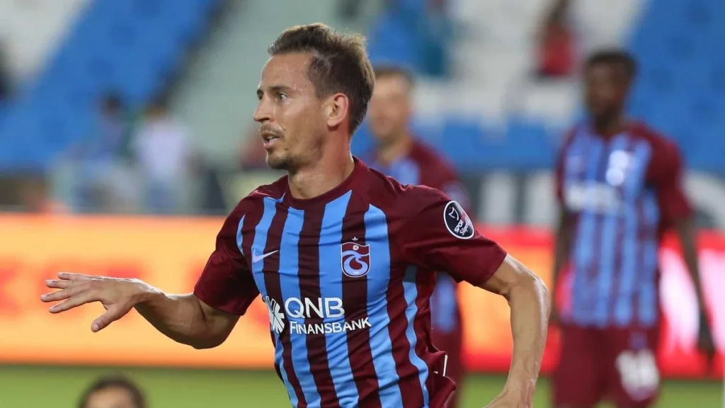 Trabzonspor eski futbolcusu Joao Pereira'yı yeni görevi sebebiyle tebrik etti!- Trabzonspor