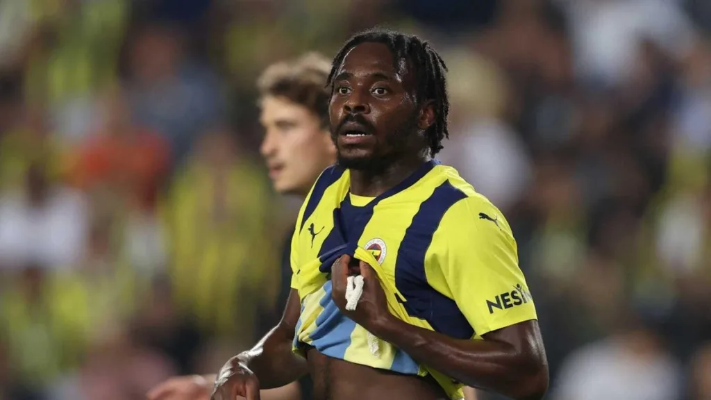 TRANSFER HABERİ | Fenerbahçe'de Osayi-Samuel için üzen haber! Sözleşme yenilemesi beklenirken...- Fenerbahçe