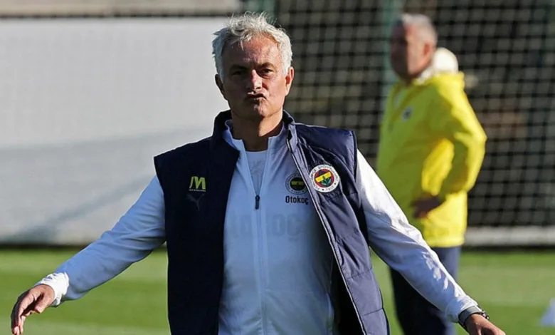 TRANSFER HABERİ: Mourinho'dan dev neşter! Fenerbahçe'de 9 isim birden ayrılıyor- Diğer Sporlar