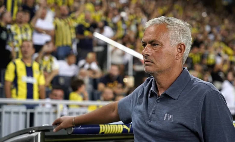 Fenerbahçe Teknik Direktörü Mourinho'dan flaş itiraf: O maçtan sonra ayrılmalıydım!- Fenerbahçe