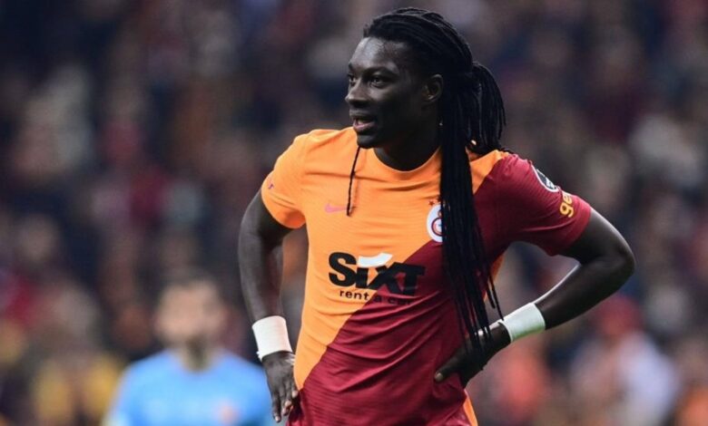 Bafetimbi Gomis'ten menajerlik iddialarına yanıt: "Ben Mikautadze'nin menajeri değilim"- Futbol