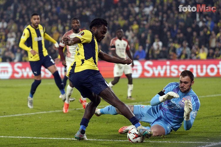 Diego Carlos ilk kez Kadıköy'de! İşte Mourinho'nun Göztepe maçı 11'i- Fenerbahçe