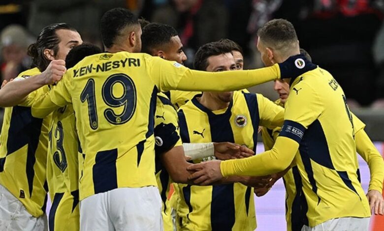 Dış basında Fenerbahçe yorumu: Mourinho kıl payı... 23 Dış basında Fenerbahçe yorumu: Mourinho kıl payı...- Fenerbahçe