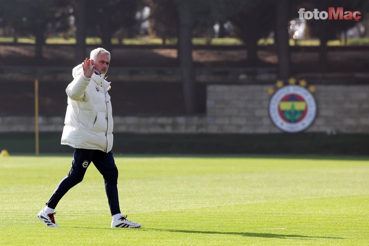 Fenerbahçe 3 puana kenetlendi! İşte Jose Mourinho'nun Adana Demirspor maçı muhtemel 11'i- Fenerbahçe