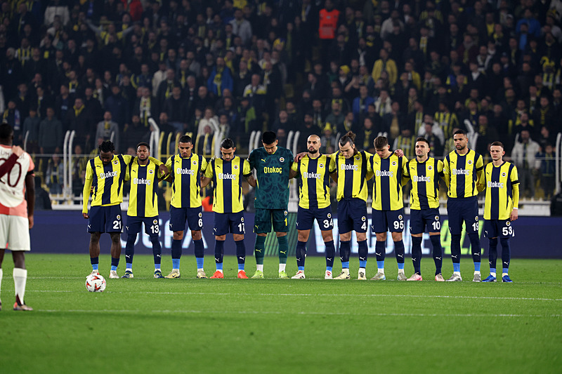 Fenerbahçe - Göztepe CANLI | Fenerbahçe - Göztepe maçı ne zaman, saat kaçta ve hangi kanalda?- Ligler