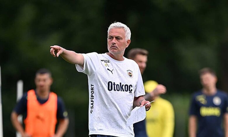 Fenerbahçe'de 8 ayrılık birden! Jose Mourinho listeyi verdi- Futbol