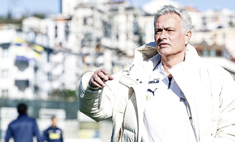 Fenerbahçe'den sürpriz transfer! Eski golcüsü geri dönüyor 20 Fenerbahçe'den sürpriz transfer! Eski golcüsü geri dönüyor- Fenerbahçe