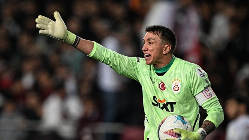 Galatasaray'da Fernando Muslera çıkmazı! 20 maçın sadece 4'ünde...- Futbol