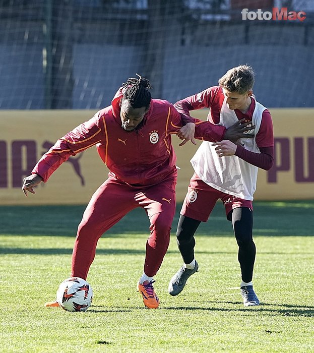 Galatasaray'da Okan Buruk'u şaşırtan sorun! Bunu hiç beklemiyordu- Futbol