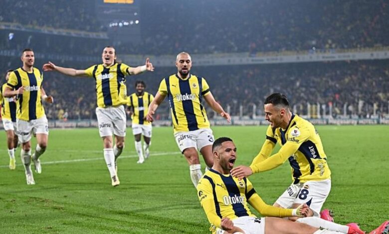 Spor yazarları Fenerbahçe - Göztepe maçını değerlendirdi 22 Spor yazarları Fenerbahçe - Göztepe maçını değerlendirdi- Fenerbahçe