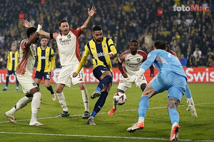 Spor yazarları Fenerbahçe - Lyon maçını değerlendirdi- Fenerbahçe