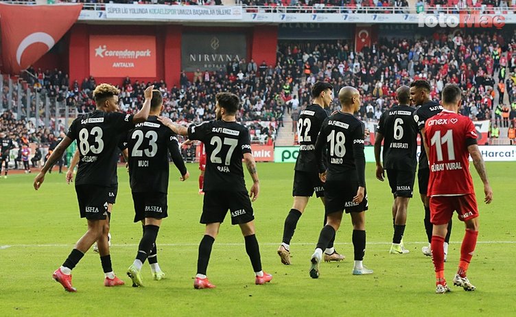 Spor yazarları Onvo Antalyaspor - Beşiktaş maçını değerlendirdi- Beşiktaş
