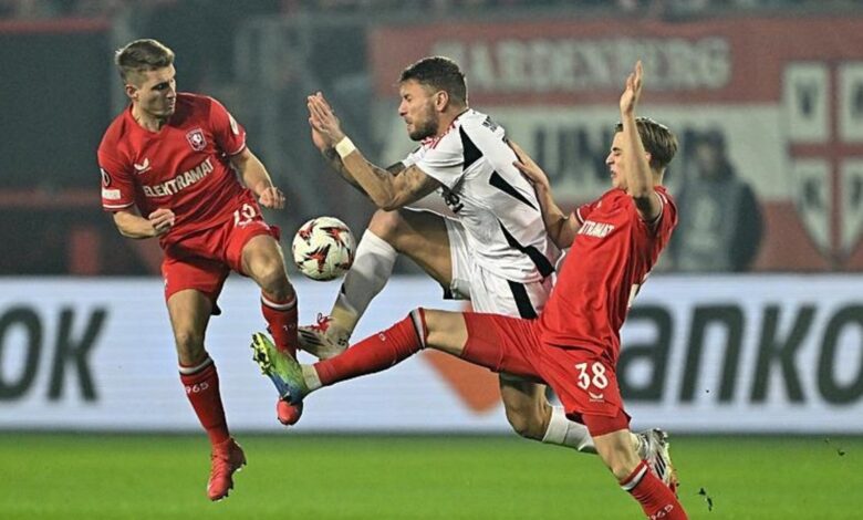 Spor yazarları Twente - Beşiktaş maçını değerlendirdi 19 Spor yazarları Twente - Beşiktaş maçını değerlendirdi- Beşiktaş