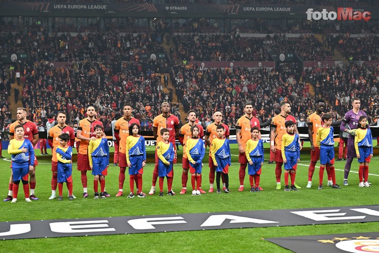 TRANSFER - Galatasaray'da ilk ayrılık! İşte Kiev maçı sonrası Buruk'un kararı- Futbol