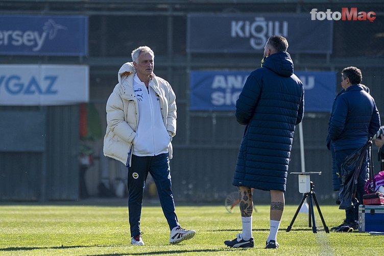 TRANSFER HABERİ: Fenerbahçe'de şok karar! Lisansı askıya alınacak- Fenerbahçe