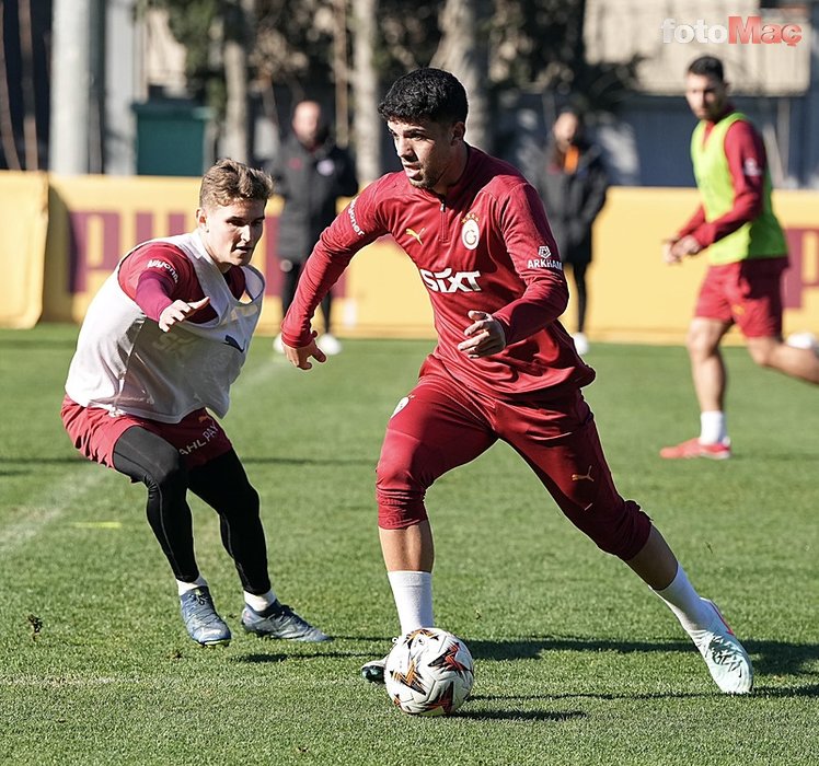 TRANSFER HABERİ - Galatasaray'dan ayrılacak mı? İşte Elias Jelert için verilen karar- Futbol