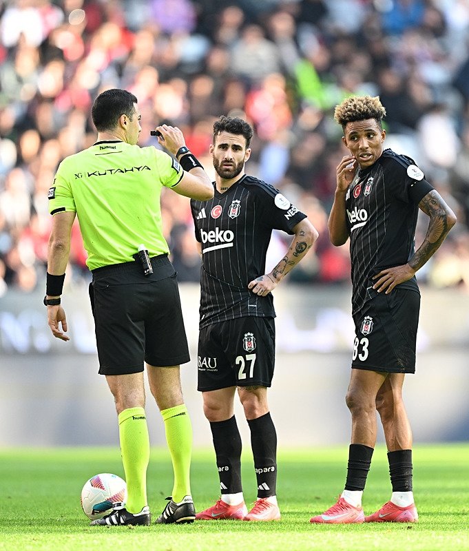 Twente - Beşiktaş TIKLA İZLE | Twente - Beşiktaş maçı ne zaman, saat kaçta? Hangi kanalda canlı yayınlanacak?- Beşiktaş