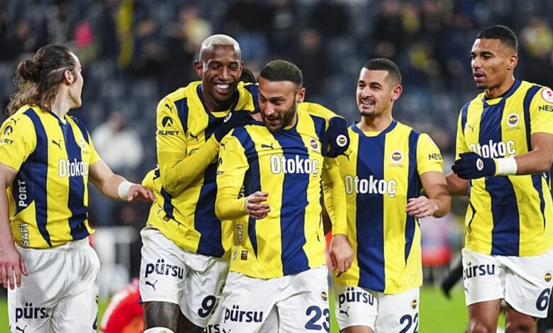Burak Yılmaz'dan Fenerbahçe'nin yıldızına transfer kancası! 15 Burak Yılmaz'dan Fenerbahçe'nin yıldızına transfer kancası!- Fenerbahçe