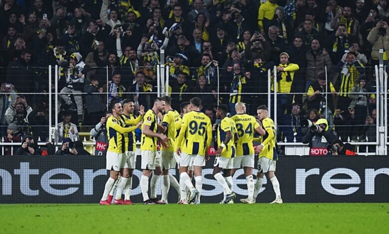 Fenerbahçe-Anderlecht maçı dış basında! "Nakavt etmek üzere" 19 Fenerbahçe-Anderlecht maçı dış basında! "Nakavt etmek üzere"- Fenerbahçe