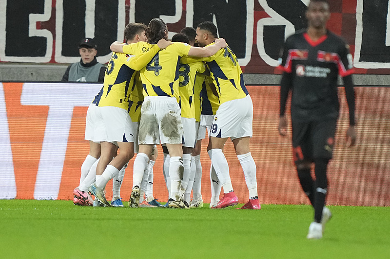 Fenerbahçe - Çaykur Rizespor CANLI | Fenerbahçe - Çaykur Rizespor maçı ne zaman, saat kaçta ve hangi kanalda? (Trendyol Süper Lig)- Fenerbahçe