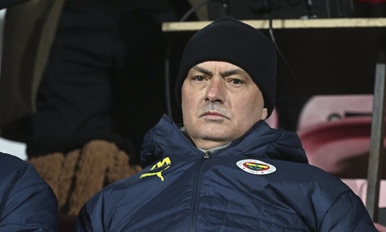 Fenerbahçe'de Jose Mourinho'dan dev başarı! Real Madrid'in ardından... 16 Fenerbahçe'de Jose Mourinho'dan dev başarı! Real Madrid'in ardından...- Fenerbahçe