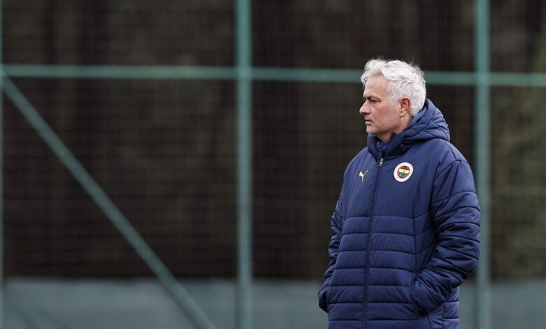 Fenerbahçe'ye büyük müjde! Takımla çalışmalara başladı 20 Fenerbahçe'ye büyük müjde! Takımla çalışmalara başladı- Fenerbahçe