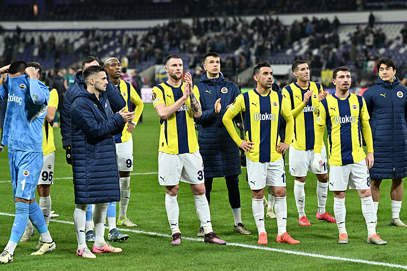 GALATASARAY - FENERBAHÇE MAÇI CANLI İZLE ŞİFRESİZ | Galatasaray-Fenerbahçe derbisi hangi kanalda?- Ligler