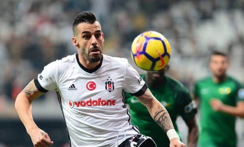 Negredo’dan destek 12 Negredo’dan destek- Beşiktaş