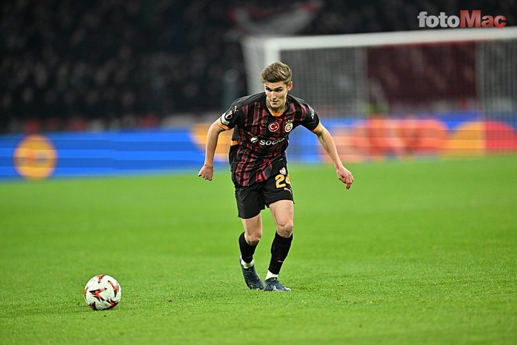 Okan Buruk'tan zorunlu rotasyon! İşte Galatasaray'ın AZ Alkmaar maçı 11'i- Futbol