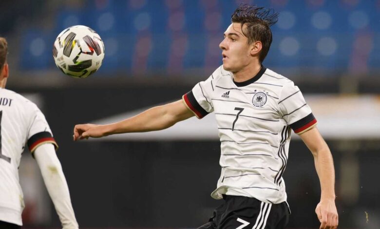 TRANSFER HABERİ | Beşiktaş Florian Neuhaus için anlaşmaya vardı! İşte satın alma opsiyonu 17 TRANSFER HABERİ | Beşiktaş Florian Neuhaus için anlaşmaya vardı! İşte satın alma opsiyonu- Beşiktaş