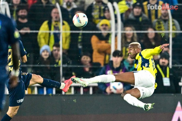 TRANSFER HABERLERİ | Fenerbahçeli yıldızı mumla arıyorlar! Gidişi problem oldu- Fenerbahçe