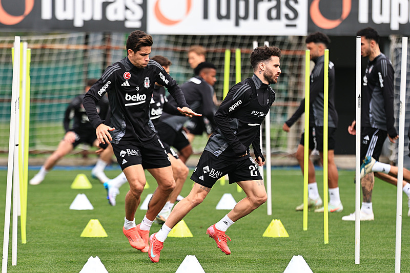 Beşiktaş-Galatasaray ŞİFRESİZ İZLE | BJK-GS maçı saat kaçta ve hangi kanalda? (İLK 11'ler)- Futbol