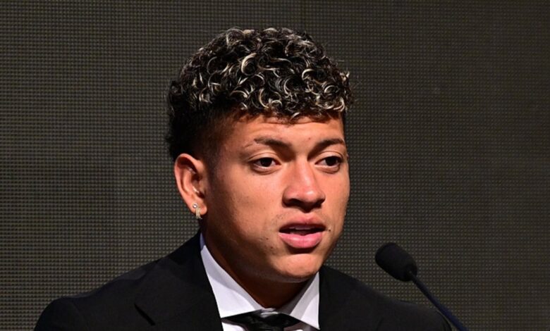 Beşiktaş'ın yeni transferi Elan Ricardo'nun hastalığı ortaya çıktı! 18 Beşiktaş'ın yeni transferi Elan Ricardo'nun hastalığı ortaya çıktı!- Beşiktaş
