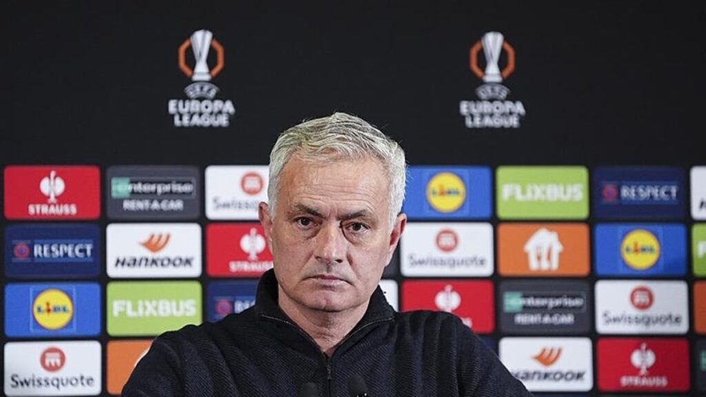 FENERBAHÇE HABERİ - Mourinho'nun soyunma odası konuşması ortaya çıktı! Rangers maçı sonrası...- Fenerbahçe