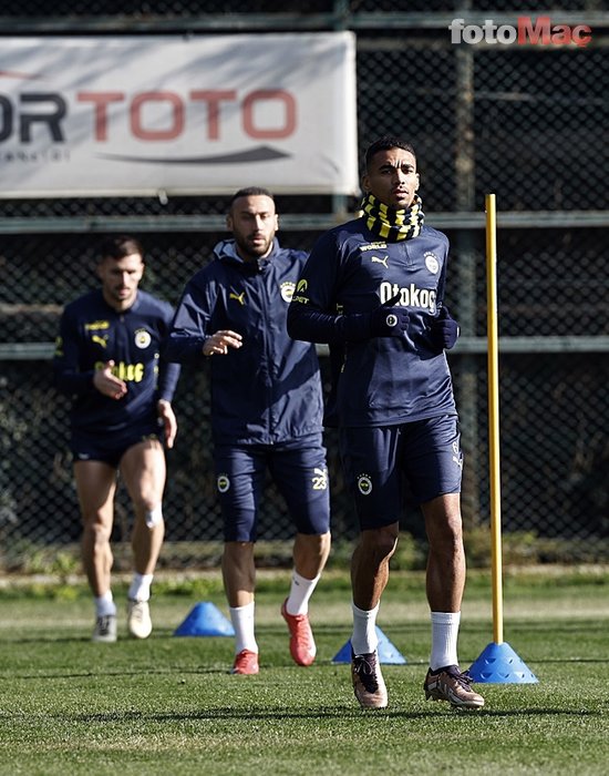 Fenerbahçe'de iç transferde sıcak gelişme! Maaşına zam yapılacak- Fenerbahçe
