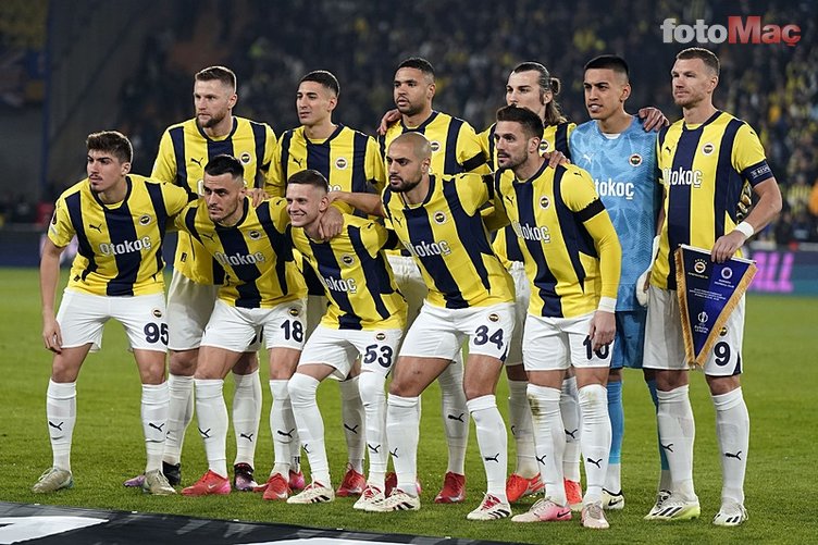 Fenerbahçeli futbolculardan tur yemini! Tüm takım o yıldızı ayakta alkışladı- Fenerbahçe
