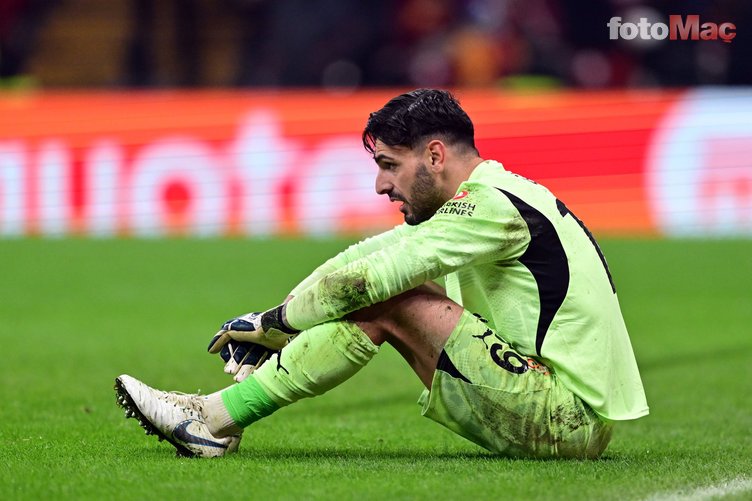 Galatasaray'da flaş iç transfer gelişmesi! Sözleşmesi yenileniyor- Futbol