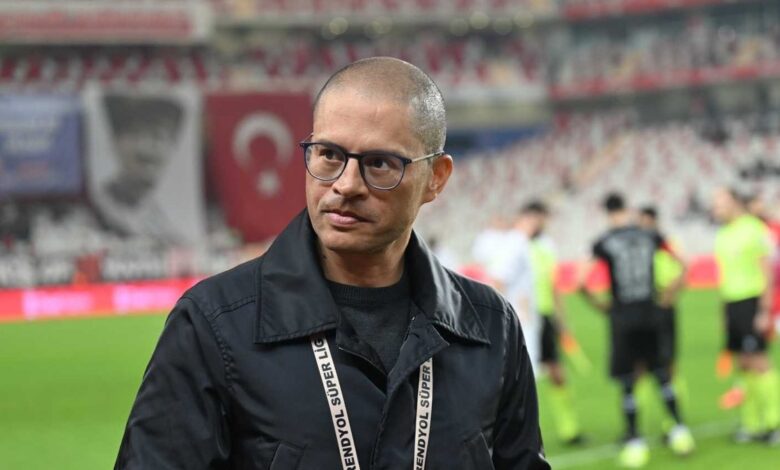 Alex de Souza'dan flaş transfer itirafı! "En büyük kulüplerden birisiyle..." 12 Alex de Souza'dan flaş transfer itirafı! "En büyük kulüplerden birisiyle..."- Futbol